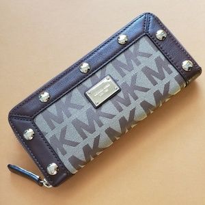 Michael Kors Women's wallet